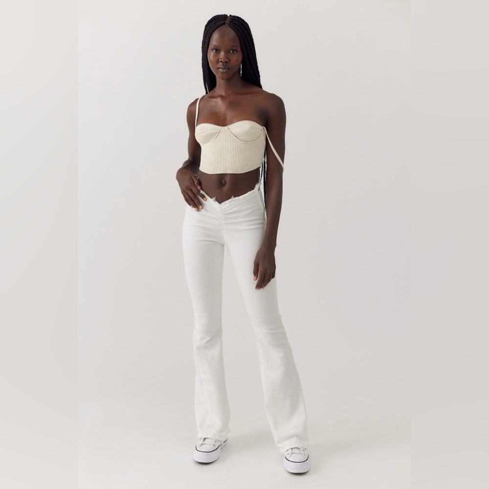 BDG white ruched front flare jeans NWOT SIZE 30